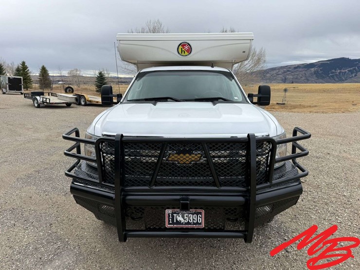 2014-chevrolet-silverado-2500-image-10