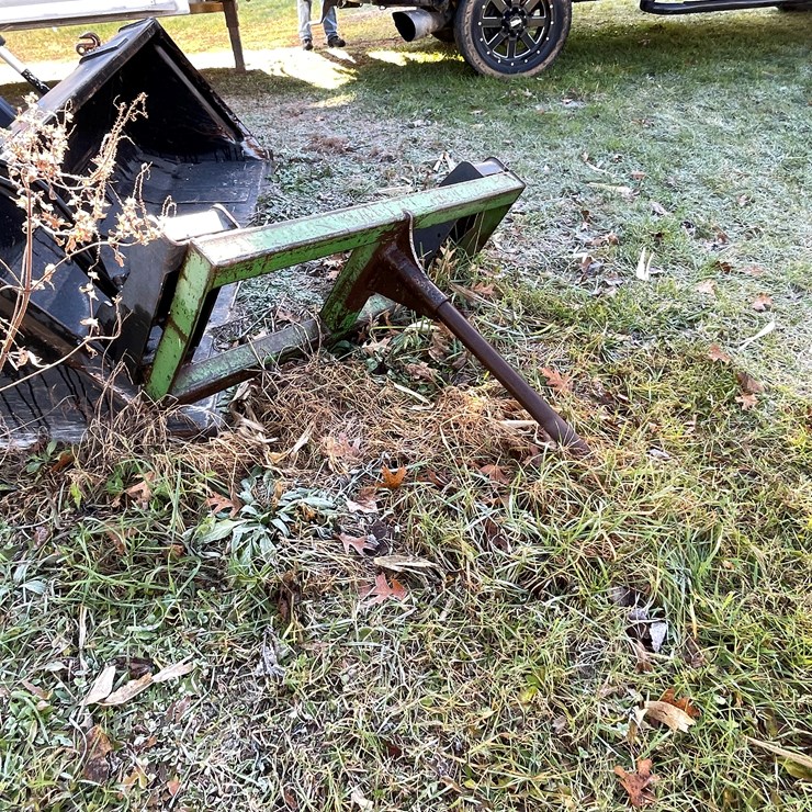 #6032 • Loader Mount Bale Spear