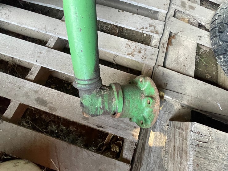 #6082-•-john-deere-front-axle-for-wide-front-image-9