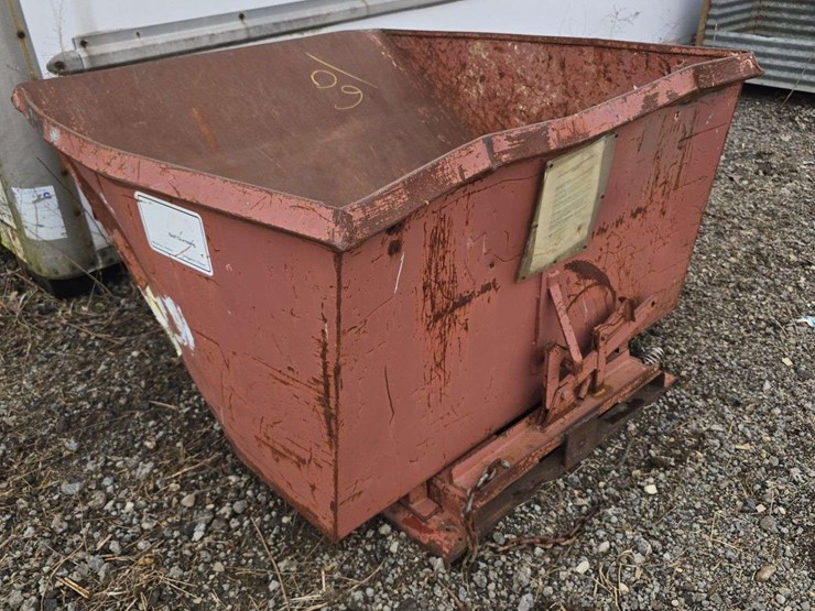 forklift-self-dumping-hopper,-5'-x-5'-image-3