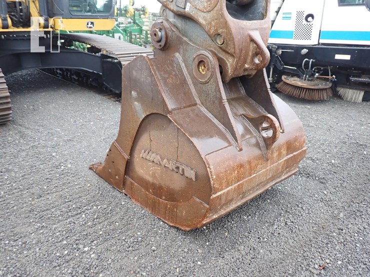 2016-deere-300g-lc-image-3