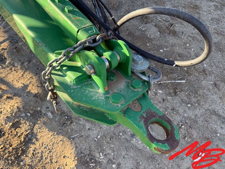 john-deere-32-image-15