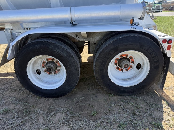 2013-profab-200bbl-crude-tanker-image-11