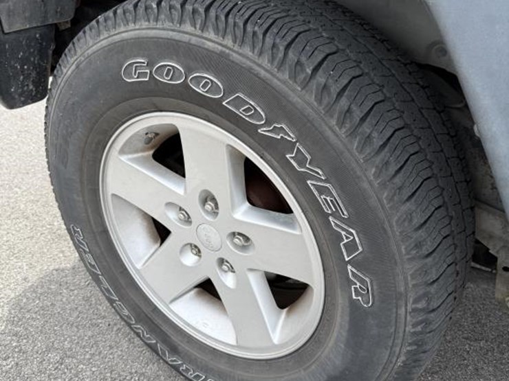 2008-jeep-wrangler-sport-image-5