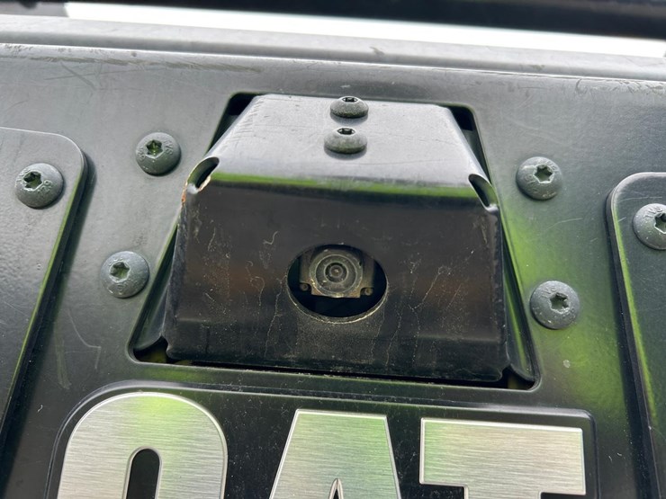 2024-caterpillar-255-image-15