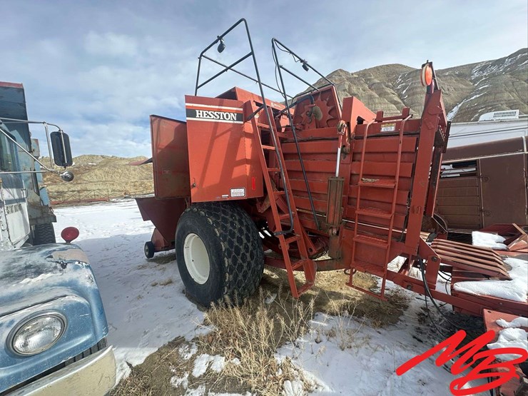 hesston-4900-image-49