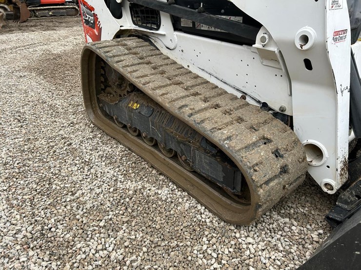 2023-bobcat-t770-image-12