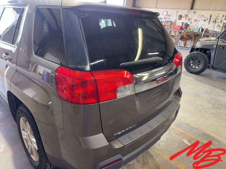 2010-gmc-terrain-sle-image-15