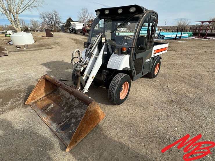 2005-bobcat-toolcat-5600-image-1
