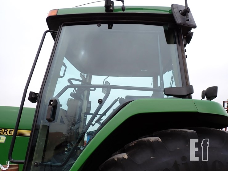 john-deere-8200-image-16