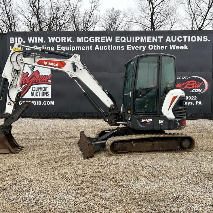 2020 BOBCAT E42