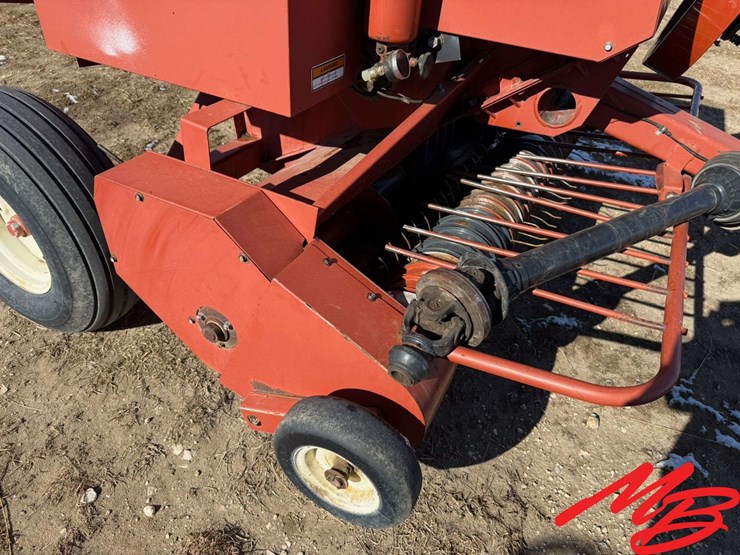 hesston-4570-image-18