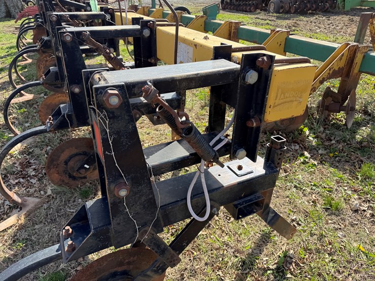 2000-landoll-2000-image-38