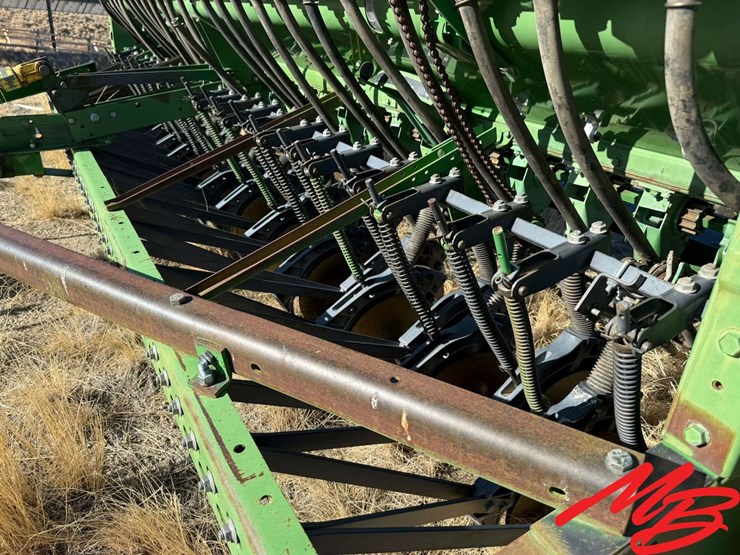 john-deere-8300-image-11