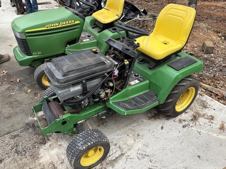 john-deere-345-image-1