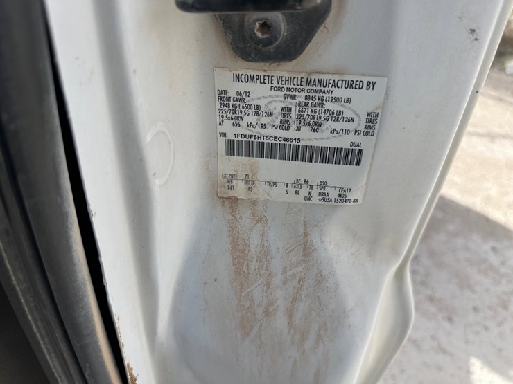 2012-ford-f550-image-9