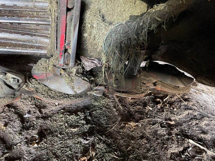 #6040-•-case-dcx161-discbine-image-19