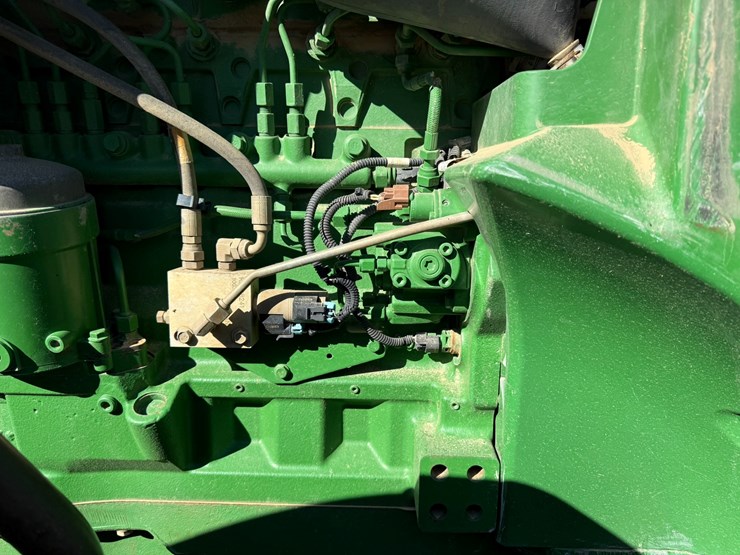 2007-john-deere-8230-image-37