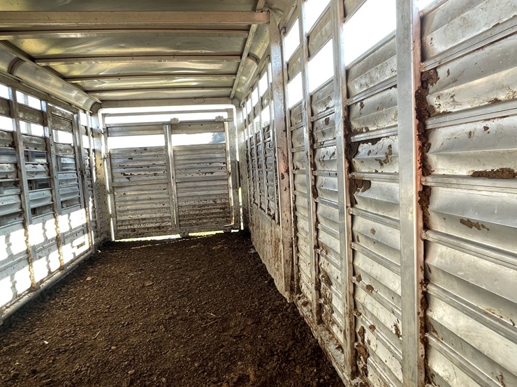#6019-•-2014-kiefer-aluminum-cattle-trailer-(wi-title-in-delay)-image-17