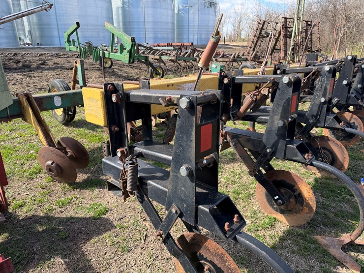 2000-landoll-2000-image-6