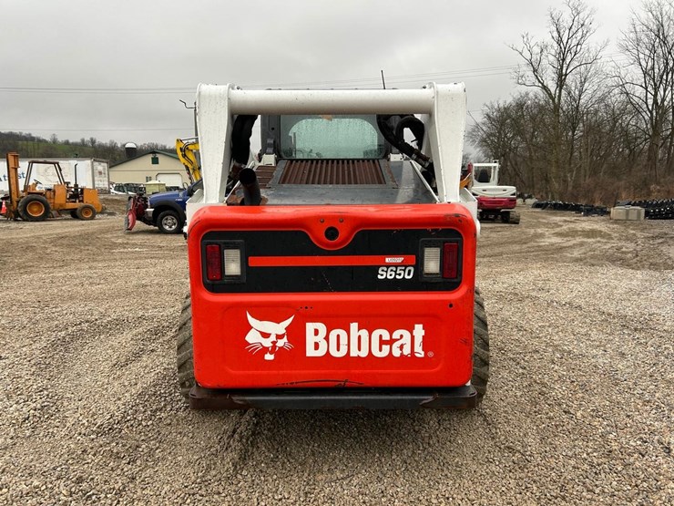 2017-bobcat-s650-image-3