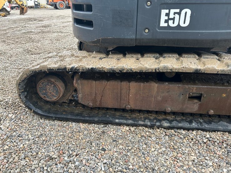 2016-bobcat-e50-image-12