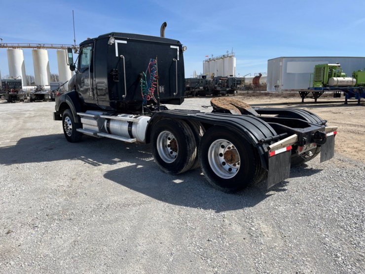 2011-western-star-4900sa-image-7