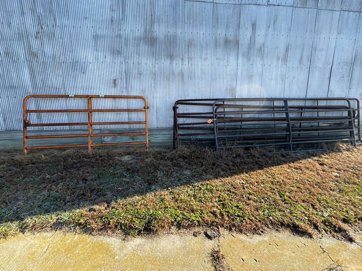 #6064-•-(5)-gates-image-1