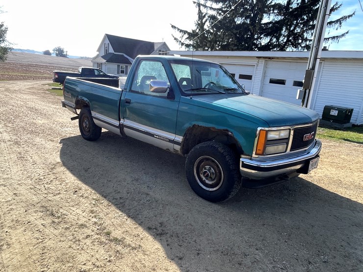 1993-gmc-2500-image-3