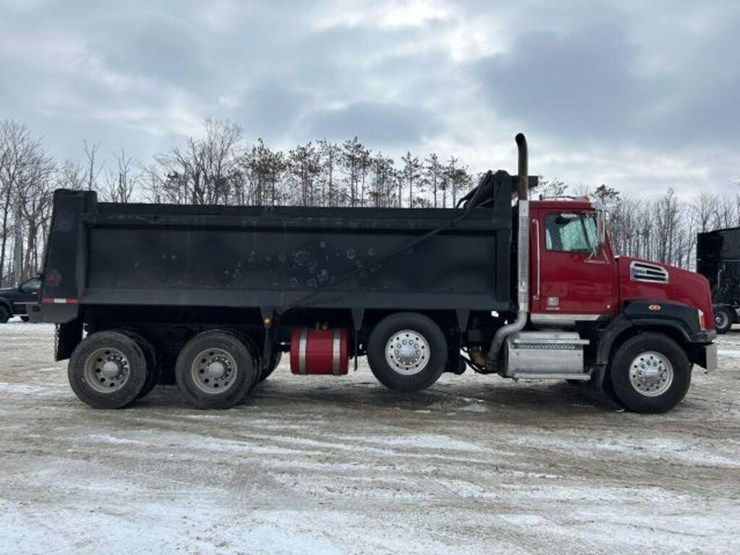 2017-western-star-4700-image-3