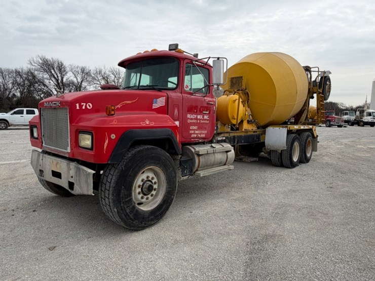 1996-mack-mixer-image-7