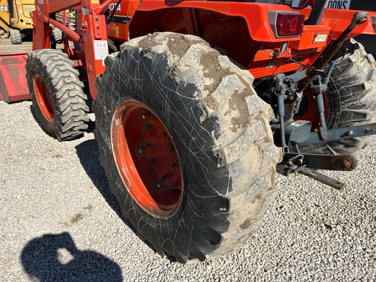 kubota-m5700-image-17