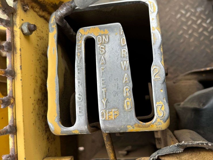 caterpillar-d7e-image-17