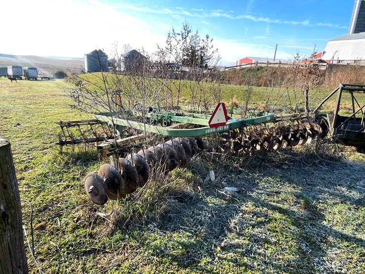 john-deere-210-image-7