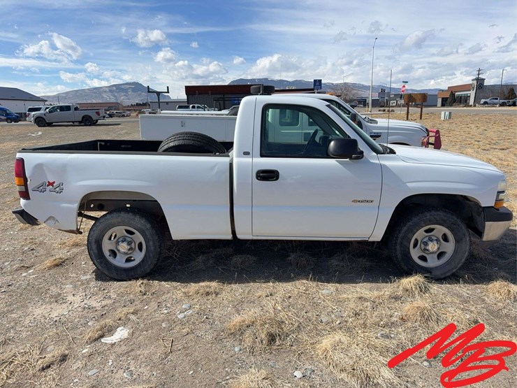 2002-chevrolet-silverado-1500-ls-image-4