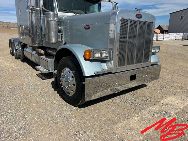 2007-peterbilt-379-image-17