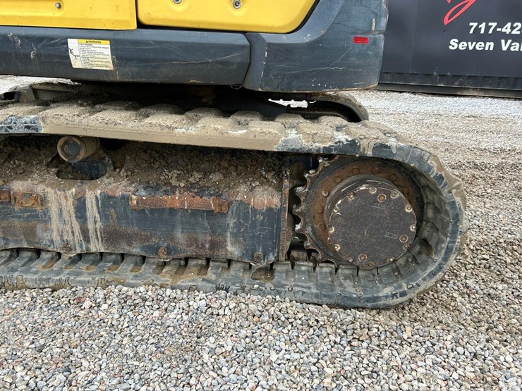 2017-yanmar-sv100-image-16