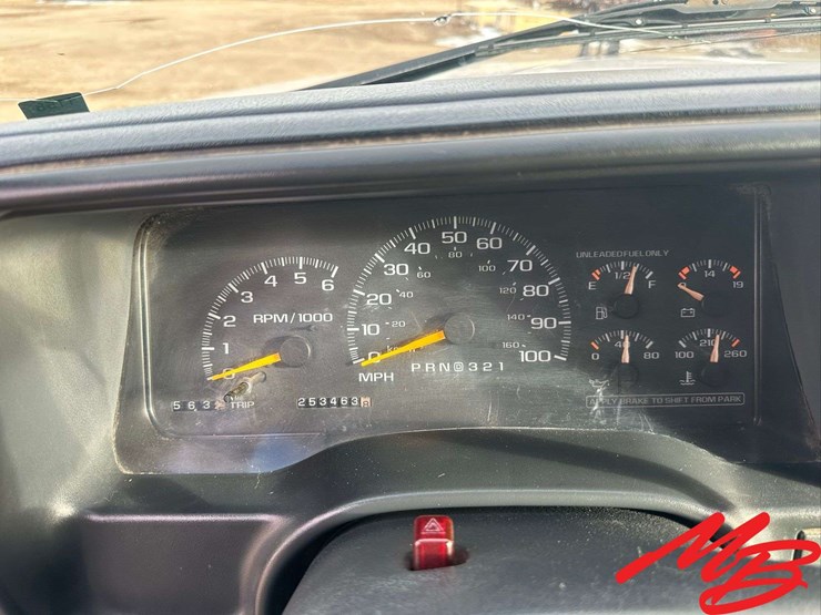 1997-gmc-3500-image-28