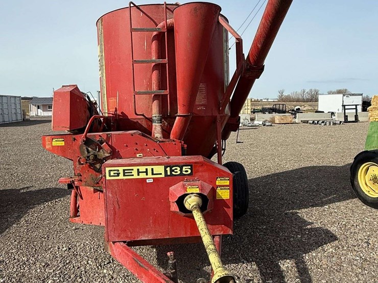 gehl-135-image-2