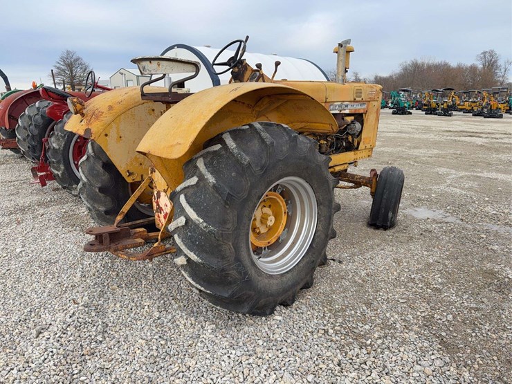 international-806-image-5