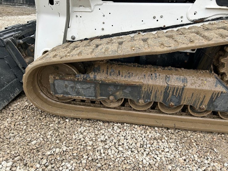 2023-bobcat-t770-image-17