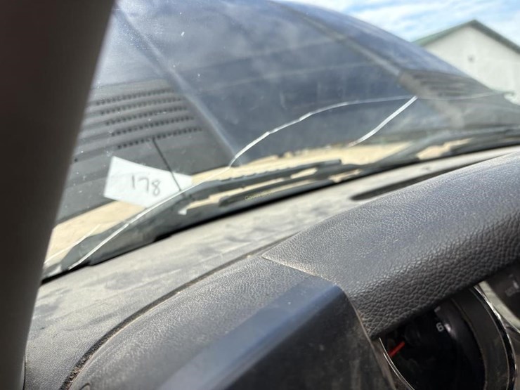 2009-chevrolet-3500-image-19