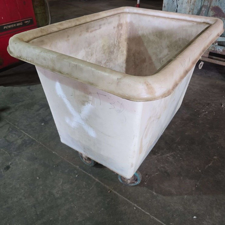 Poly bin on casters