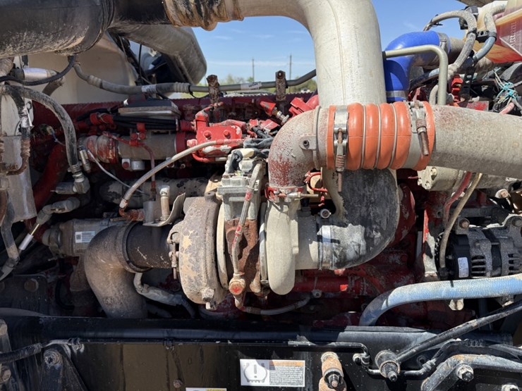 2013-peterbilt-367-image-10