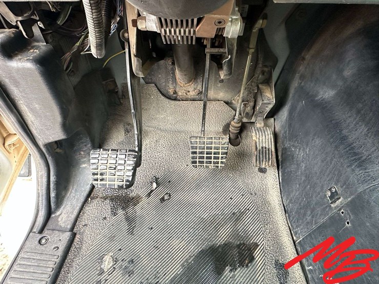 2004-international-7600-image-31