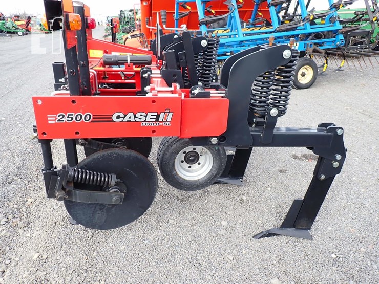 2023-case-ih-2500-image-7