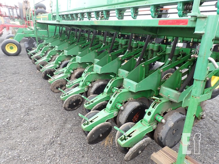 john-deere-1530-image-8