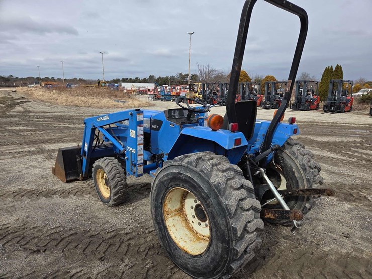 new-holland-tc30-image-4