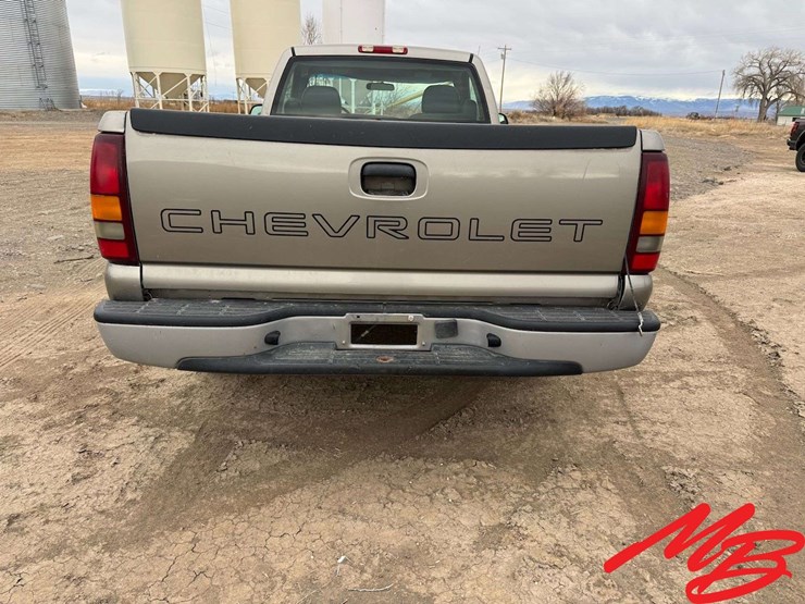 2002-chevrolet-silverado-1500-image-6