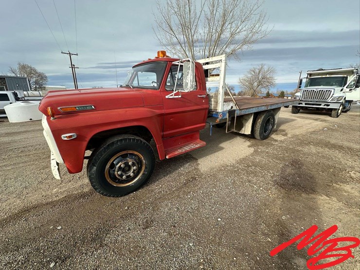 1971-ford-600-image-2